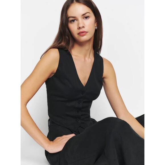 Reformation Black V Neck Sleeveless Button Front Cropped Vest Top Size 0 - Picture 2 of 9